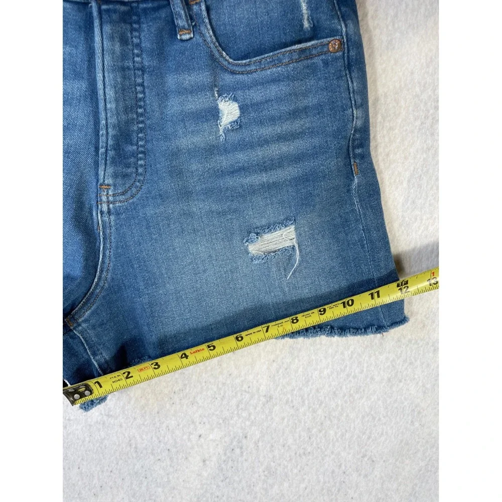 Express Womens High Rise Distressed Mom Shorts Medium Wash Blue Size 6 Raw Hem